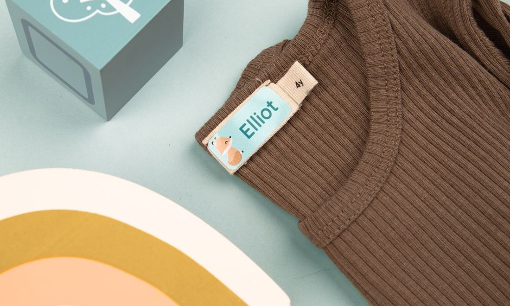 Gebrauchsanweisung für Namensaufkleber und Bügeletiketten